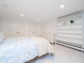 74 Lakeview Ave in New Canaan, CT - Building Photo - Building Photo