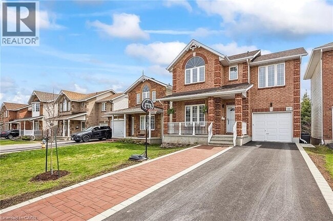 101 Dalgleish Ave in Kingston, ON - Building Photo - Building Photo