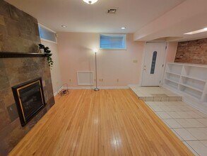 325 Saint John St, Unit A in New Haven, CT - Foto de edificio - Building Photo