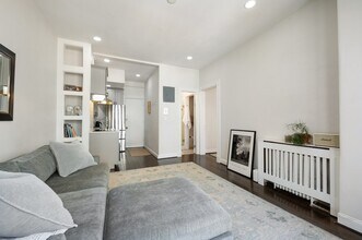 40 St Botolph St in Boston, MA - Building Photo - Building Photo