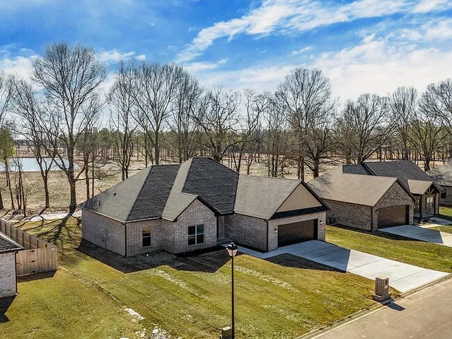 145 Hayden Dr in Beebe, AR - Building Photo - Building Photo
