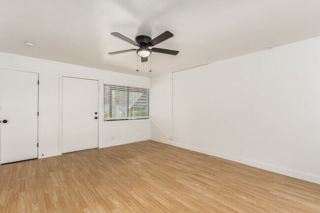 1231 E Thomas Rd-Unit -3 in Phoenix, AZ - Building Photo - Building Photo