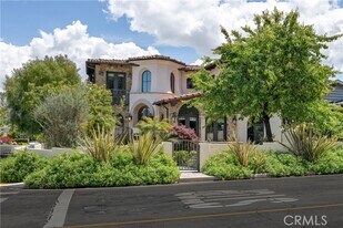 718 N Poinsettia Ave in Manhattan Beach, CA - Building Photo