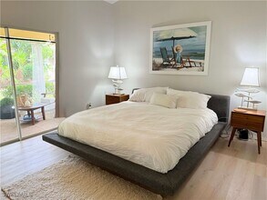 337 Emerald Bay Cir in Naples, FL - Building Photo - Building Photo