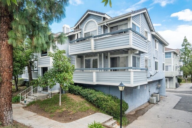 26914 Rainbow Glen Dr