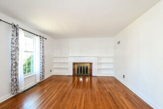 9150 Wayne Dr in St. Louis, MO - Building Photo - Building Photo