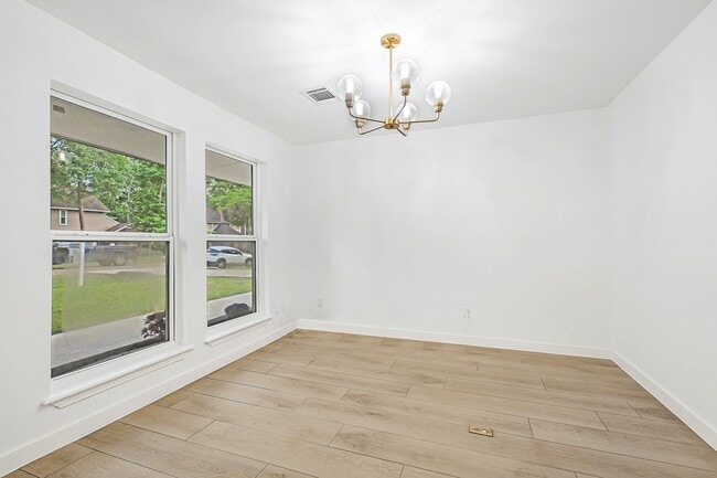 property at 725 Talmalge Hall Dr