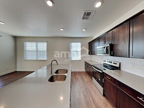 21538 S 231st Way in Queen Creek, AZ - Foto de edificio - Building Photo