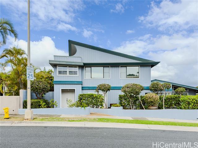 427 Paumakua Pl in Kailua, HI - Building Photo