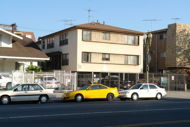 263-265 S Rampart Blvd in Los Angeles, CA - Building Photo - Building Photo