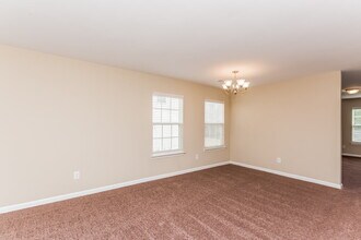 2890 Centerglen Ln in Cumming, GA - Building Photo - Building Photo