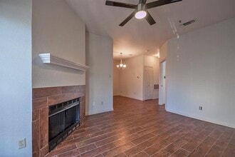 4800 W Lovers Ln in Dallas, TX - Building Photo - Building Photo