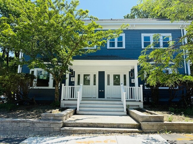 property at 4 Baldwin St