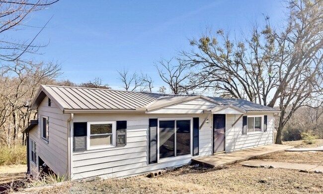 329 N Johannes St in Sapulpa, OK - Building Photo - Building Photo