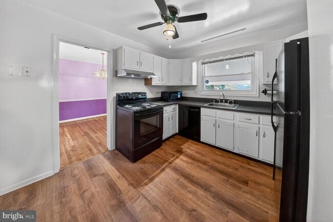 2890 Balmoral Dr in Rockville, MD - Building Photo - Building Photo