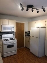 157 N Rhodes St in Mount Dora, FL - Building Photo - Building Photo