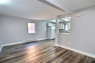 153 St Georgeb St in Moncton, NB - Building Photo - Building Photo