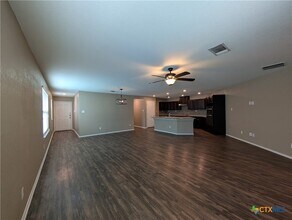 2096 Brandywine Dr in New Braunfels, TX - Foto de edificio - Building Photo