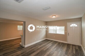 4815 Fredericksburg Ave in Jacksonville, FL - Building Photo - Building Photo