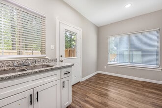 5927 East Highway 80 Longview, Texas, 75605 in Longview, TX - Building Photo - Interior Photo