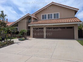 1745 N Pheasant St in Anaheim, CA - Building Photo