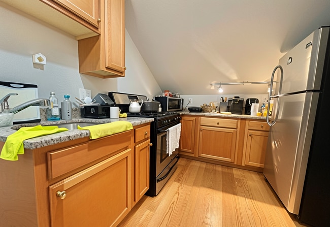 21 Chestnut Hill Ave, Unit 3 in Boston, MA - Building Photo - Building Photo