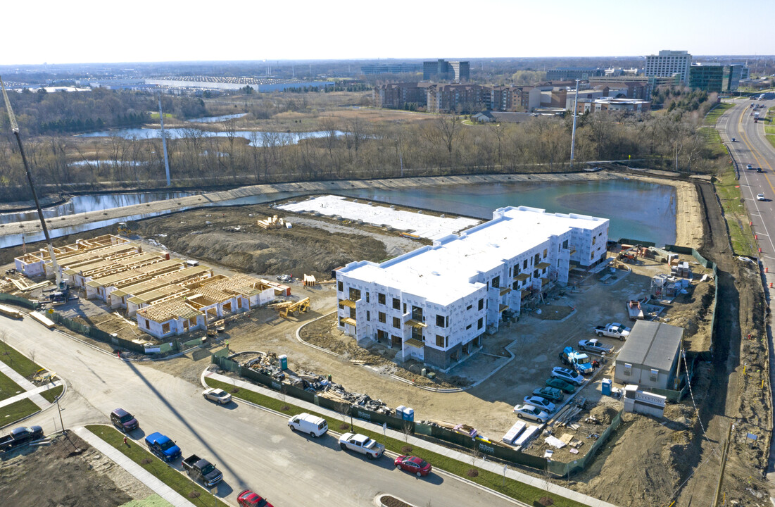 Everton Townhomes in Warrenville, IL - Building Photo