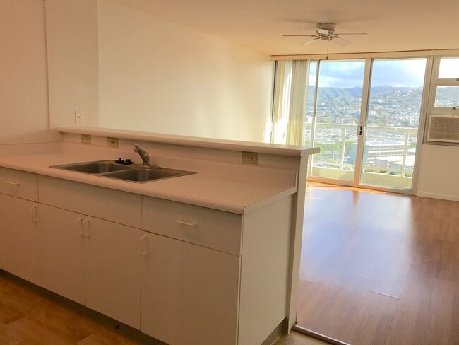 property at 215 N King St