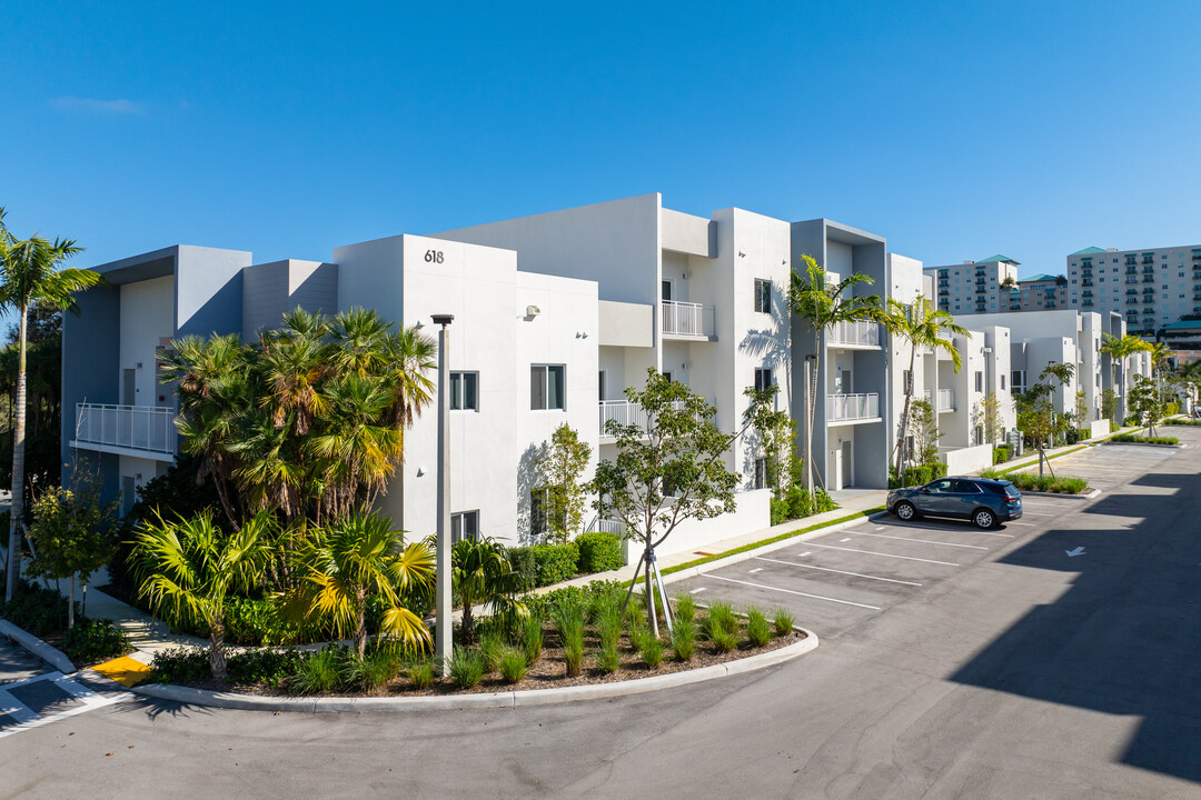 Atlantica in Dania, FL - Building Photo