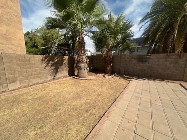823 W Sherri Dr in Gilbert, AZ - Building Photo - Building Photo