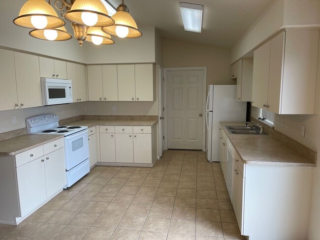 7299 Midway Terrace in Ocala, FL - Building Photo - Building Photo
