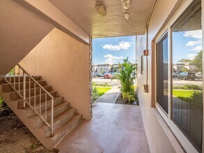 8161 SW 24th Ct in Davie, FL - Building Photo - Building Photo