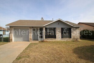 1701 Mona Dr in Killeen, TX - Building Photo