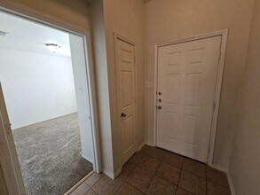 17406 Energy Ln in Dallas, TX - Building Photo - Building Photo