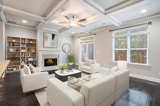 property at 612 Luckett Ct