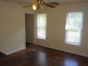 10649 Genlou Rd in Chesterfield, VA - Building Photo - Building Photo