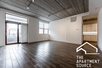 2944 N Halsted St in Chicago, IL - Building Photo - Building Photo