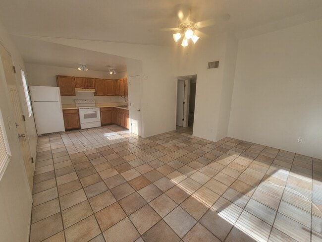 4310 E Glenn St in Tucson, AZ - Building Photo - Building Photo