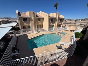 3400 Sunriver Rd in Bullhead City, AZ - Building Photo - Building Photo