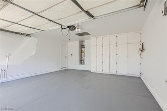 8354 Drop Camp St in Las Vegas, NV - Building Photo - Building Photo