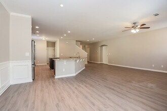 311 Upper Pheasant Ct in Ball Ground, GA - Foto de edificio - Building Photo