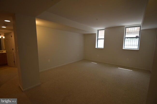 2627 Adams Mill Rd NW in Washington, DC - Building Photo - Building Photo