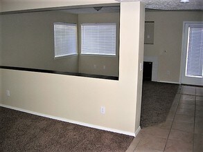 8120 Westover Pl NW in Albuquerque, NM - Foto de edificio - Building Photo