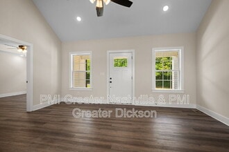 3005 Longview Court in Dickson, TN - Building Photo - Building Photo