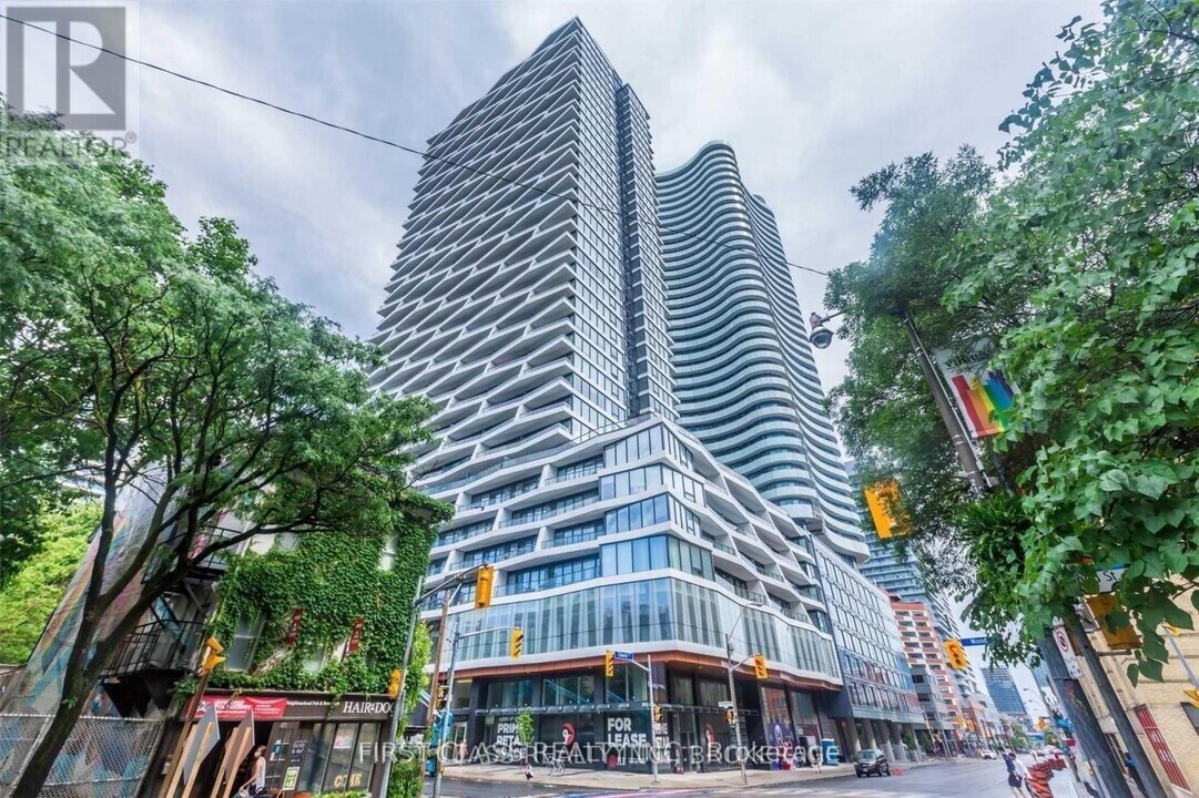 85-2385 Wood St in Toronto, ON - Building Photo