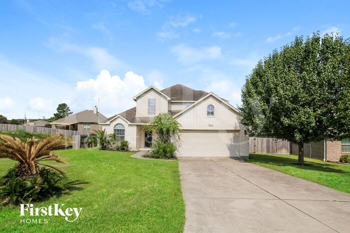 3507 Whittier in Montgomery, TX - Building Photo