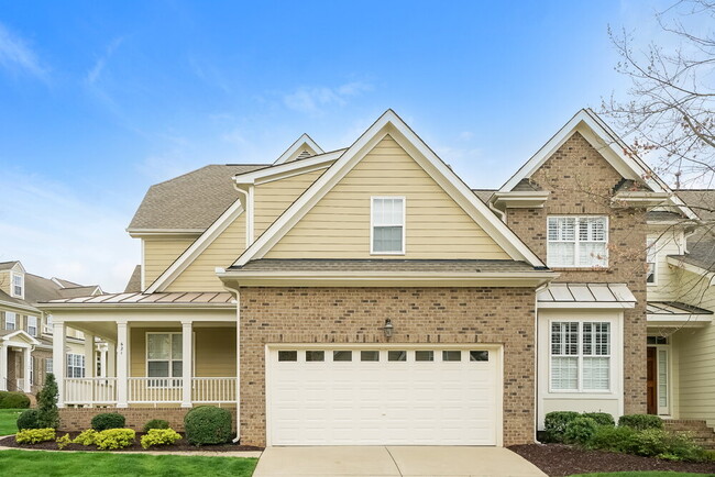 property at 621 Canvas Dr