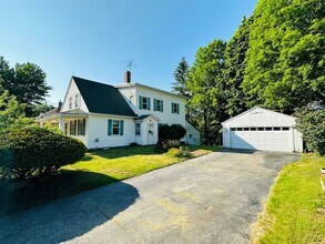 21 Elliott St in Westminster, MA - Building Photo - Building Photo