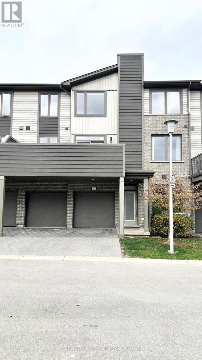 1960-1960 Dalmagarry Rd in London, ON - Building Photo - Building Photo