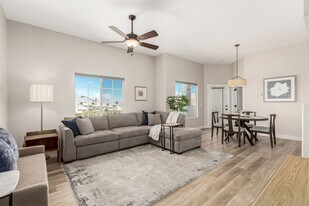 9303 Gilcrease Ave in Las Vegas, NV - Building Photo